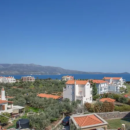Apartment Myriam & Luxury *